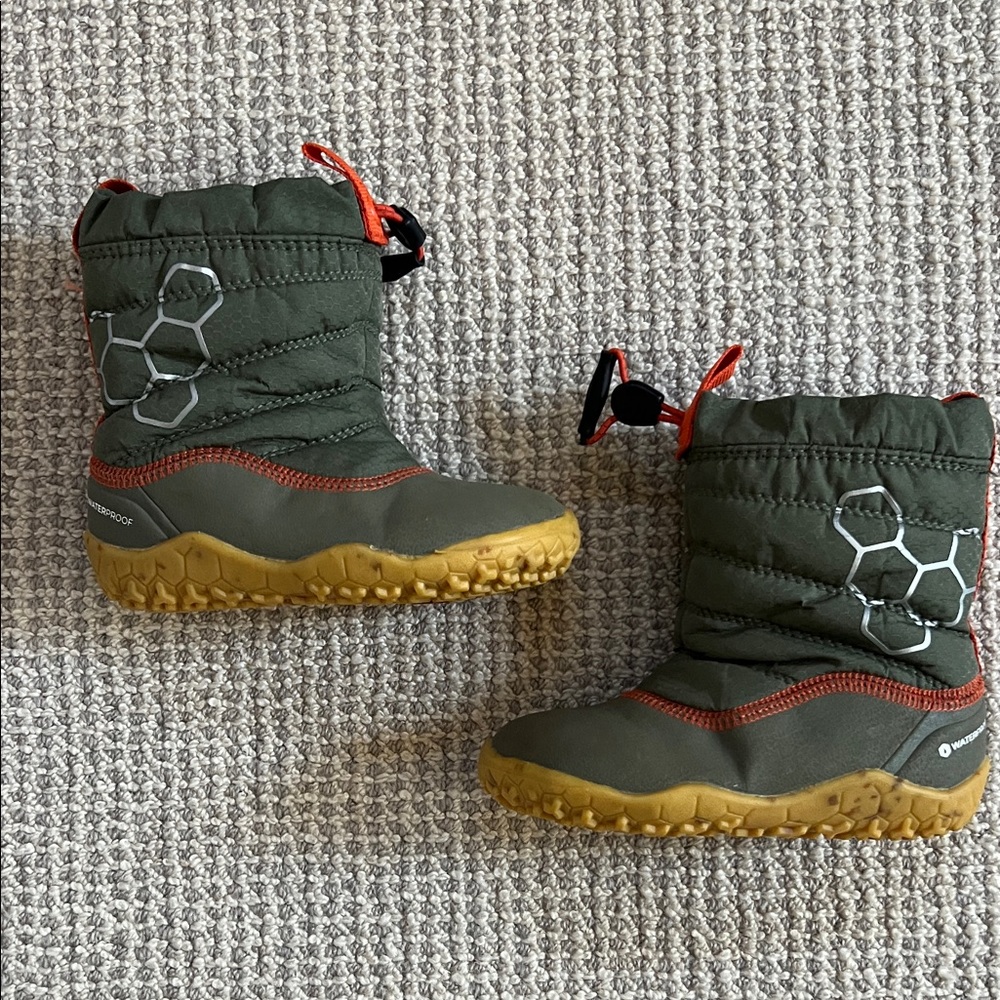 Vivo Barefoot Kids Boots in Green and Gold